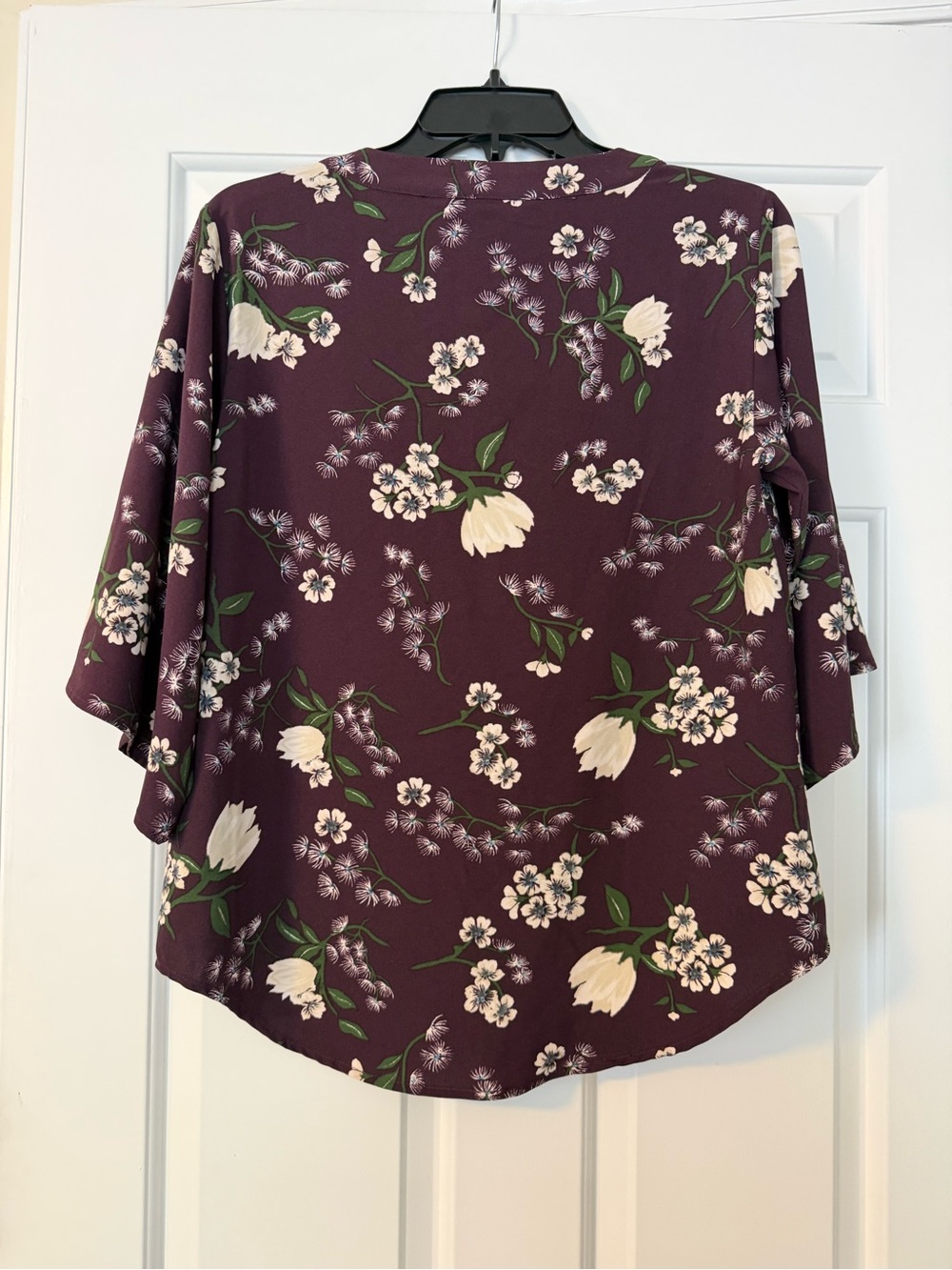 Jack by BB Dakota Plum Floral V-Neck Blouse - Picture 2 of 3